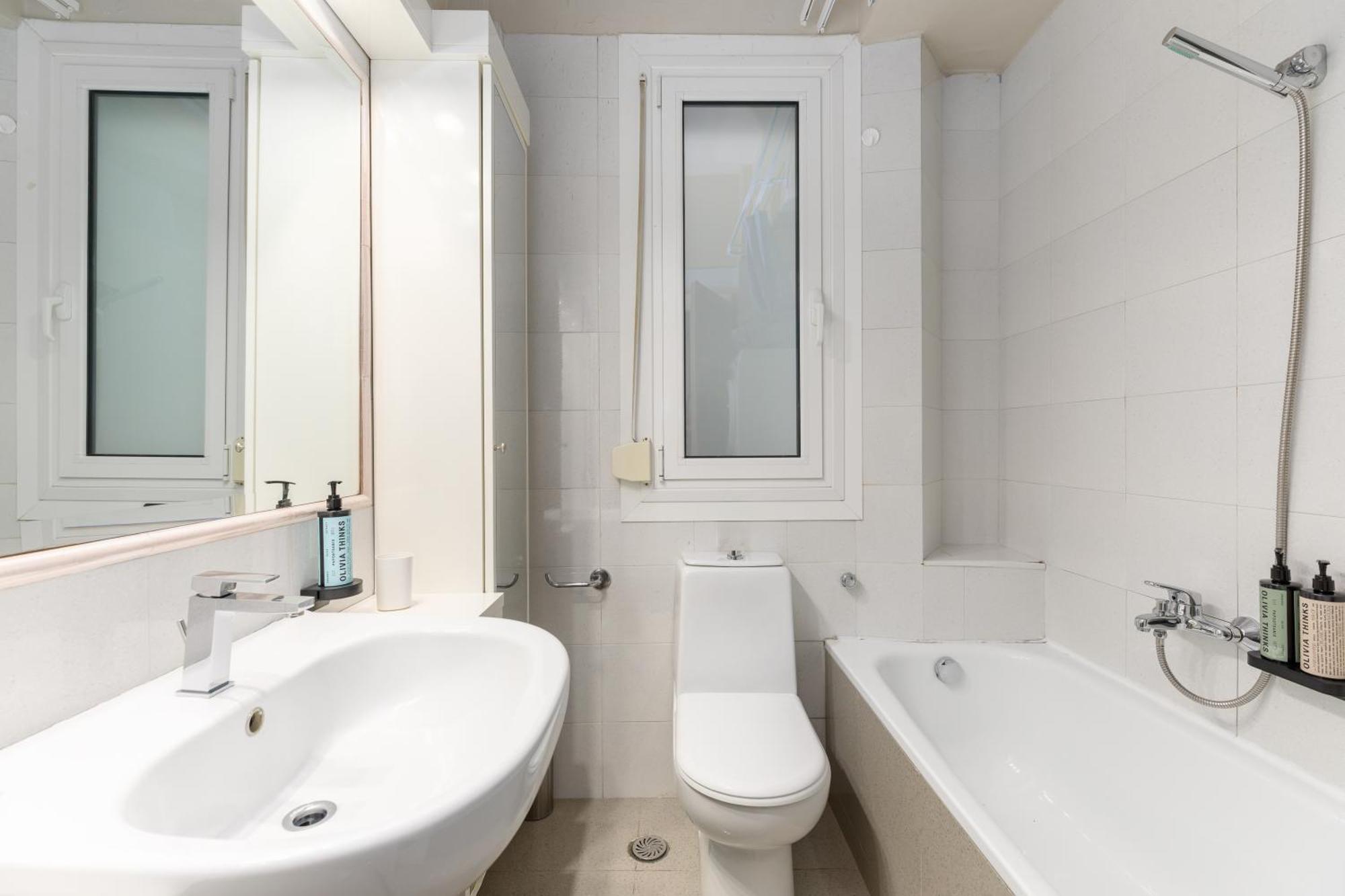 Infinity & Beyond By Halu! - Seafront Apartments Tesalonika Bagian luar foto